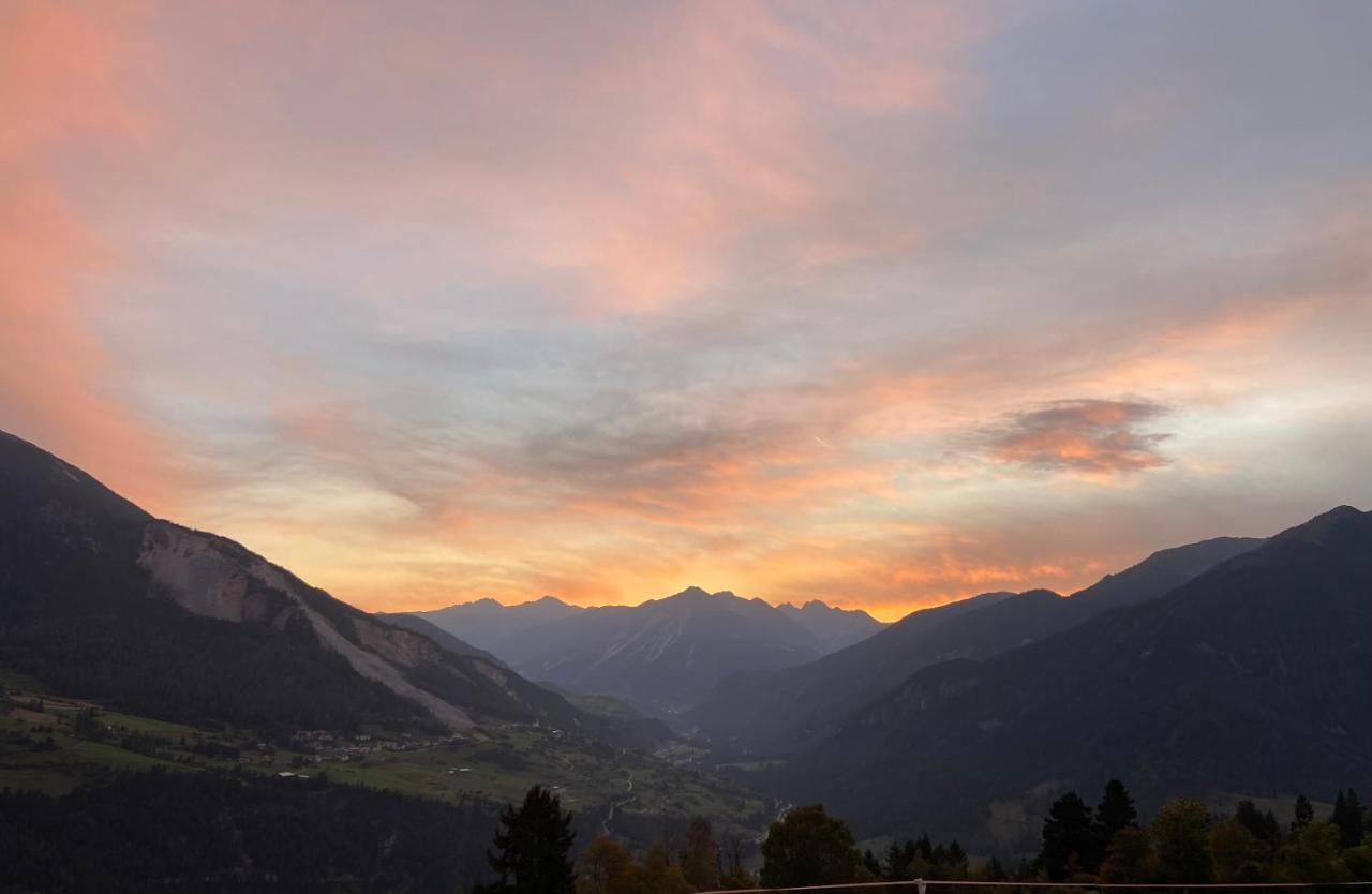 Ferienwohnung Im Herzen Graubuendens Surava Esterno foto
